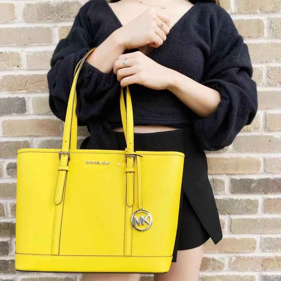 Michael Kors Handbags - Gabysbags💞NWT Michael Kors Tote